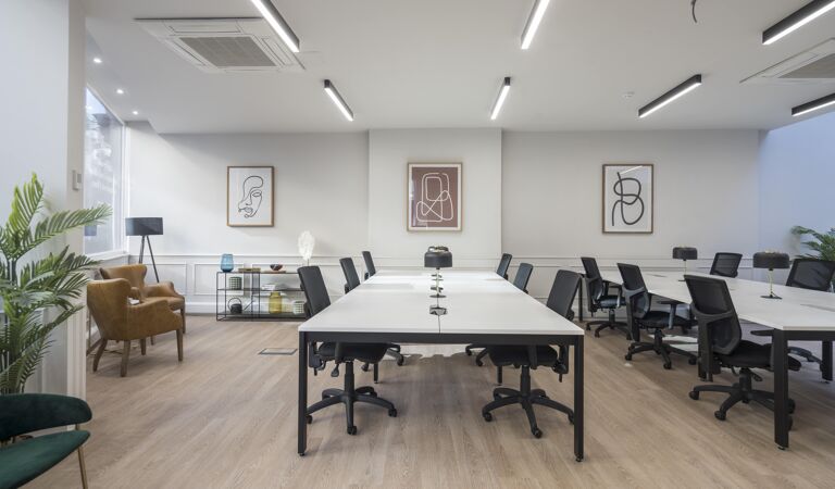 Office Space 50-51 Wells Street - Image 3