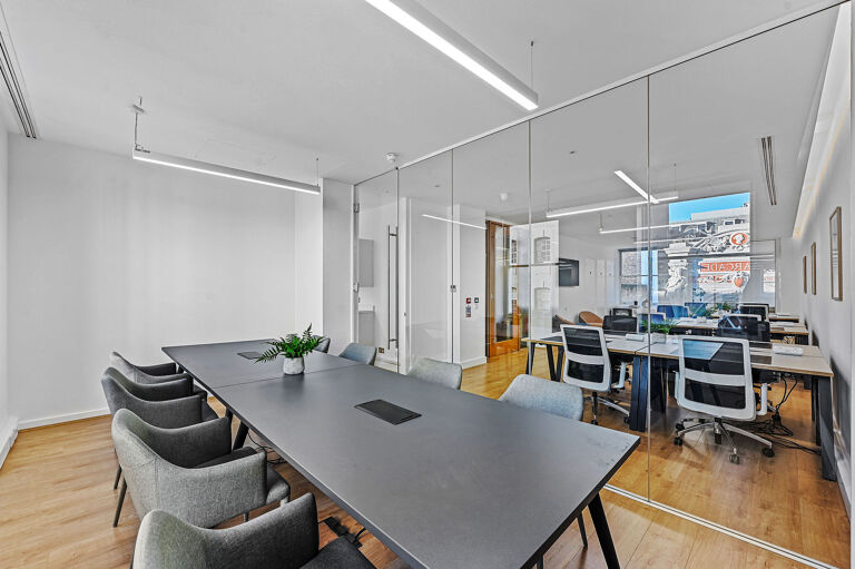 Office Space 35 Albemarle Street - Image 2