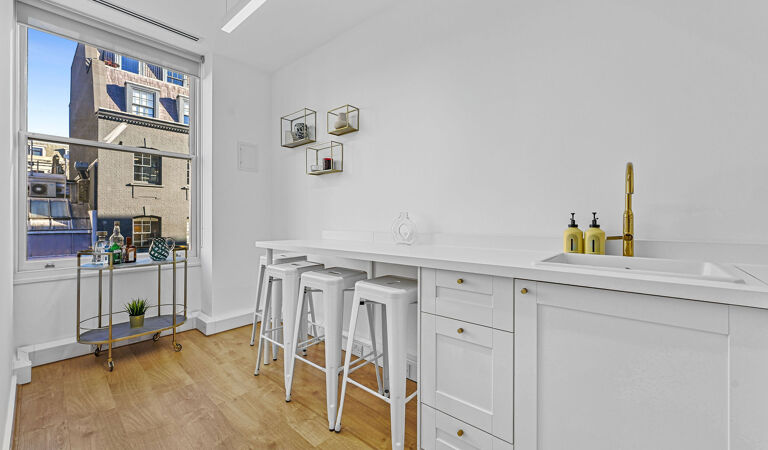 Office Space 35 Albemarle Street - Image 3