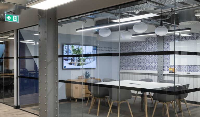 Image #3 of 33 Foley Street