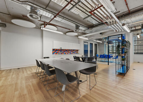 Office Space 2-4 Old Street Yard - Image 15