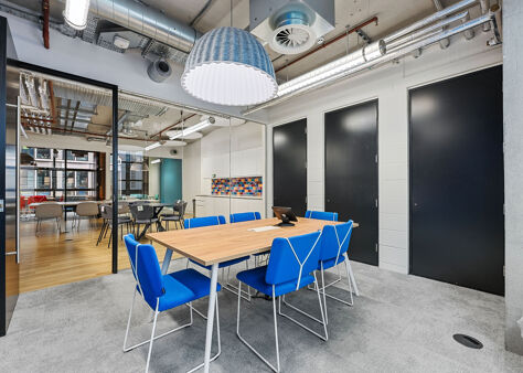 Office Space 2-4 Old Street Yard - Image 21