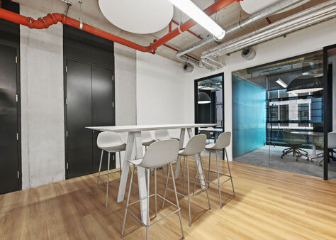 Office Space 2-4 Old Street Yard - Image 13