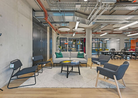Office Space 2-4 Old Street Yard - Image 7