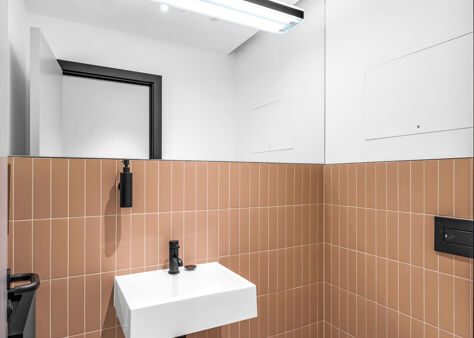 Office Space 147 Arlington Road - Image 4