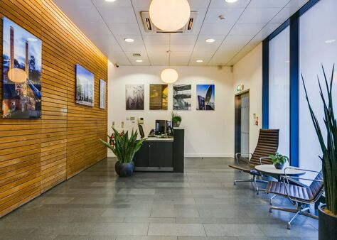 Office Space Canal Side Studios  - Image 3