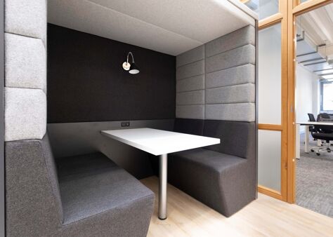 Office Space Canal Side Studios  - Image 5