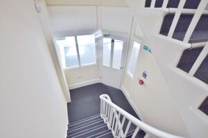 Office Space 87 Moorgate - Image 6