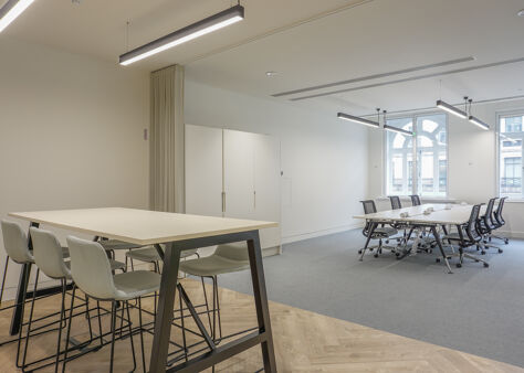 Office Space 184 -186 Regent Street - Image 1