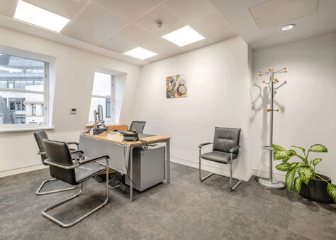 Office Space 72 King William Street - Image 4
