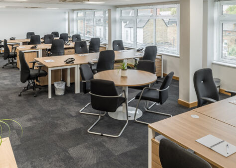 Office Space Gable House - Image 5