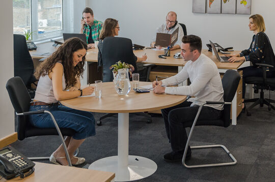 Office Space Gable House - Image 6