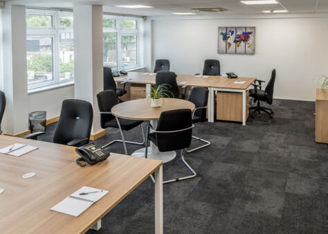 Office Space Gable House - Image 2