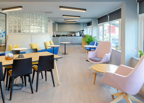 Office Space Gable House - Image 8