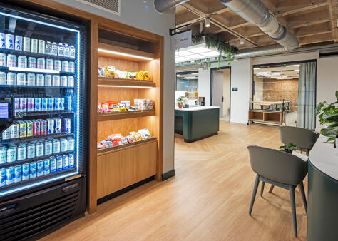 Office Space Manchester - Windmill Green - Image 9