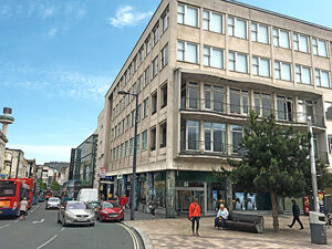 Office Space Derby Square - Image 1