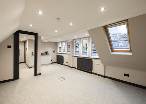 Office Space 3 St. Michael's Alley - Image 5