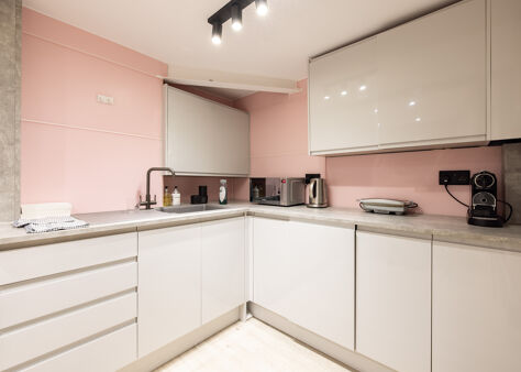 Office Space 3 St. Michael's Alley - Image 11