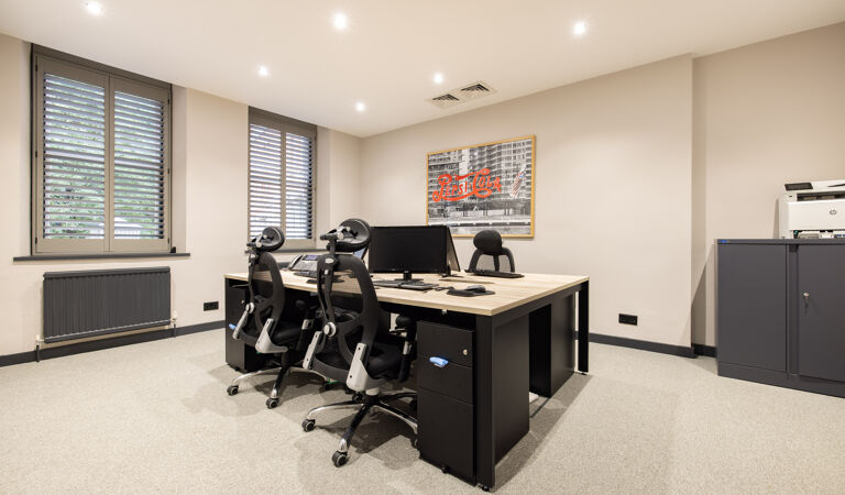 Office Space 3 St. Michael's Alley - Image 2