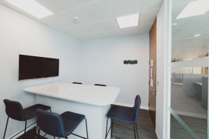 Office Space Uxbridge  - Image 13