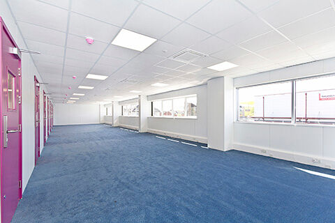 Office Space Portal Way - Image 6