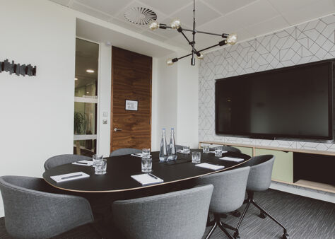 Office Space Stockley Park - Image 10