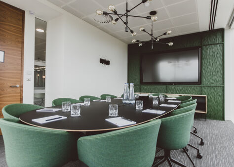 Office Space Stockley Park - Image 5