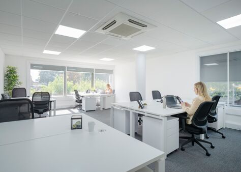 Office Space Elizabeth House  - Image 2