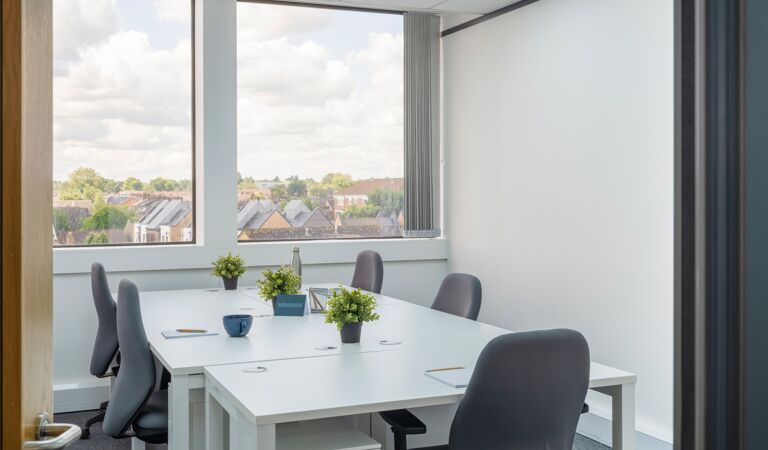 Office Space Elizabeth House  - Image 3