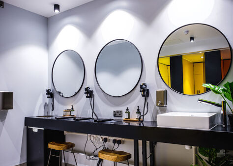 Office Space Norfolk House - Image 42