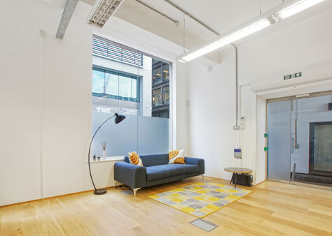 Office Space 11a Curtain Road  - Image 2