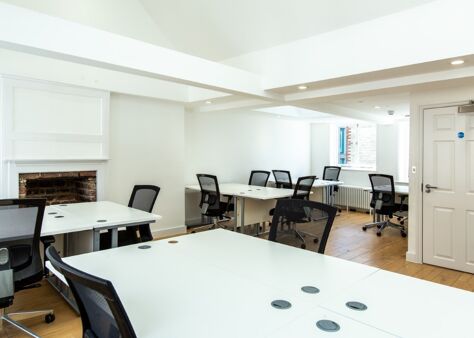 Office Space 80 Berwick Street - Image 5