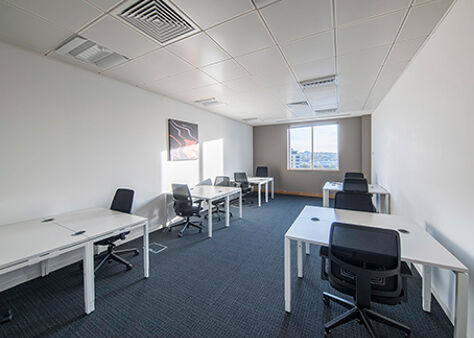 Office Space Wellington Place - Image 10
