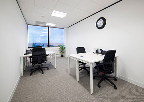 Office Space The Pinnacle - Image 3