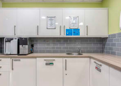 Office Space Tower Court - Image 9