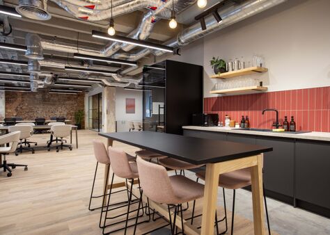 Office Space Worship Street - Image 8