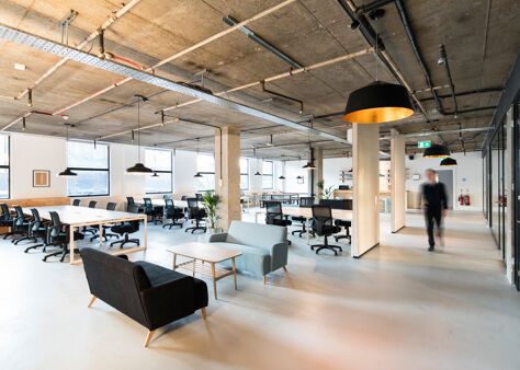 Office Space Aldgate East - Image 5
