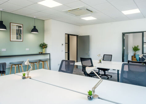Office Space Altrincham Business Park - Image 6