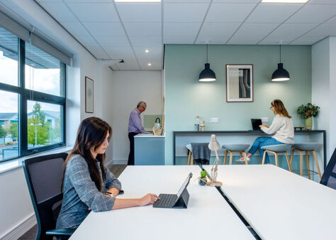 Office Space Altrincham Business Park - Image 19