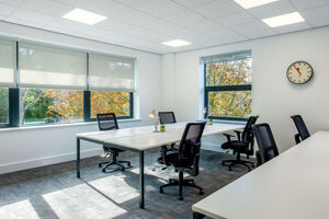 Office Space Altrincham Business Park - Image 36