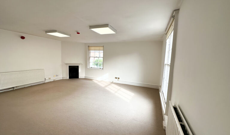 Office Space Rivermead  - Image 2