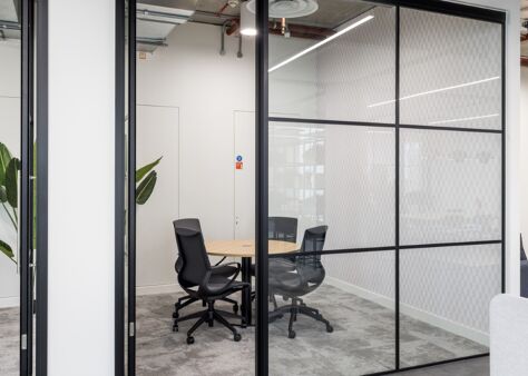 Office Space The Hive Building  - Image 13