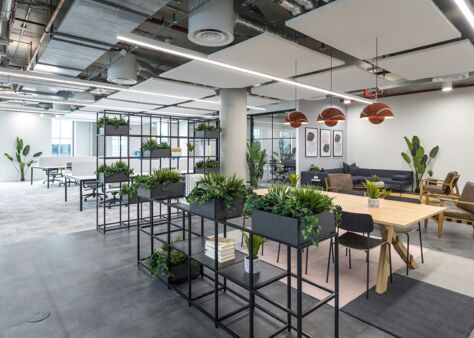 Office Space The Hive Building  - Image 5