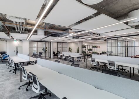 Office Space The Hive Building  - Image 9