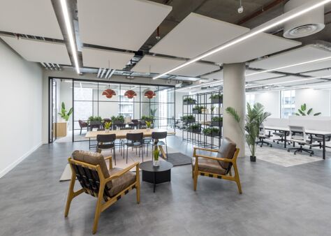 Office Space The Hive Building  - Image 2