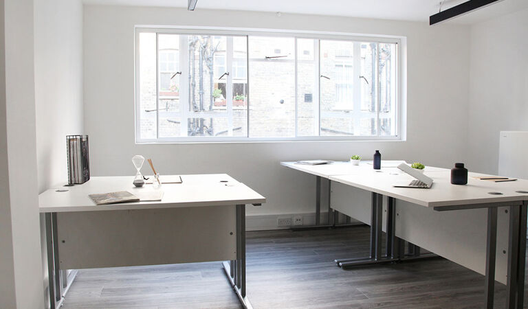 Image #3 of 12 David Mews