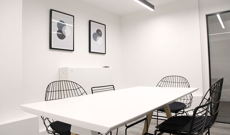 Image #4 of 12 David Mews