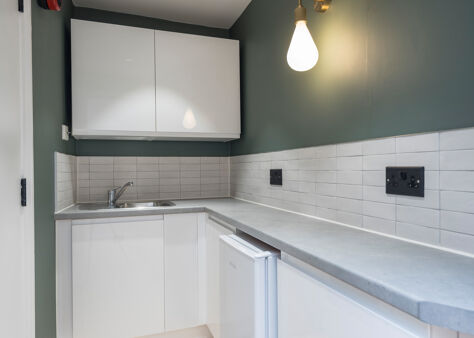 Office Space 12 Fouberts Place - Image 4