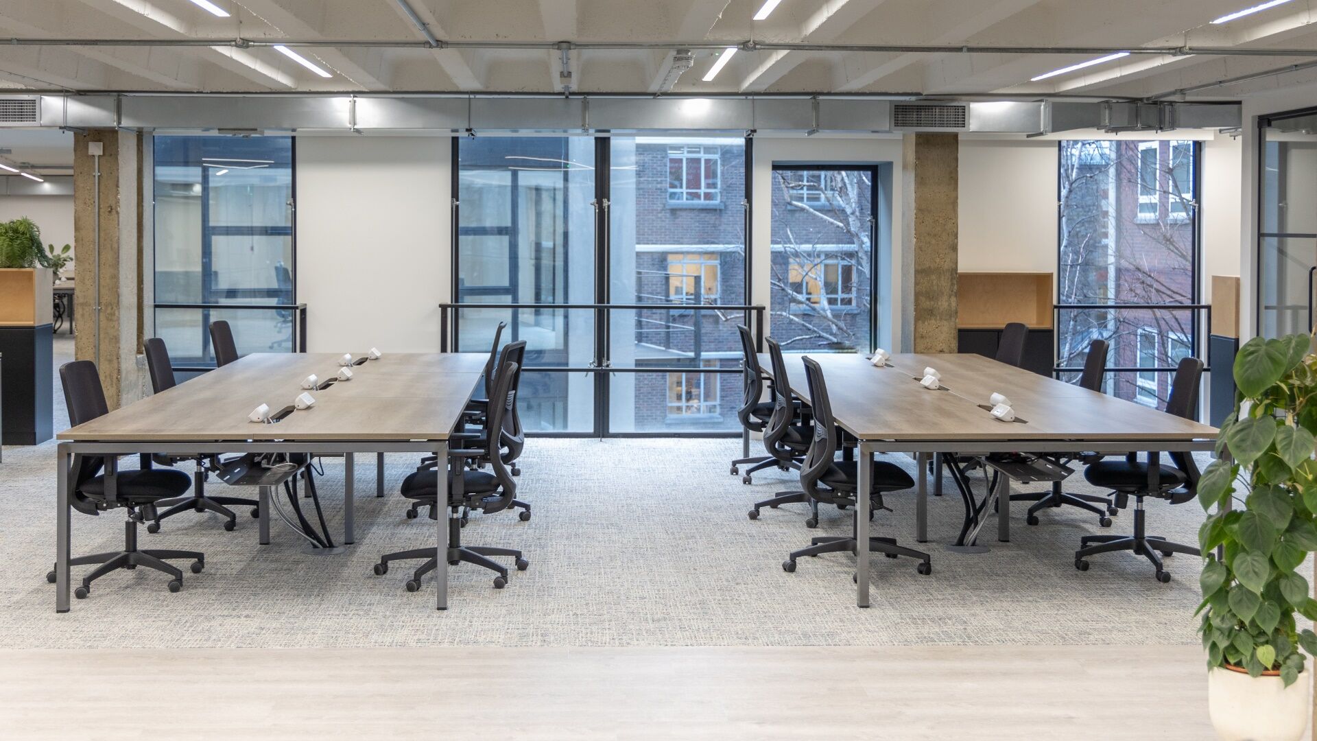 Office Space 120 Aldersgate Street - Image 4