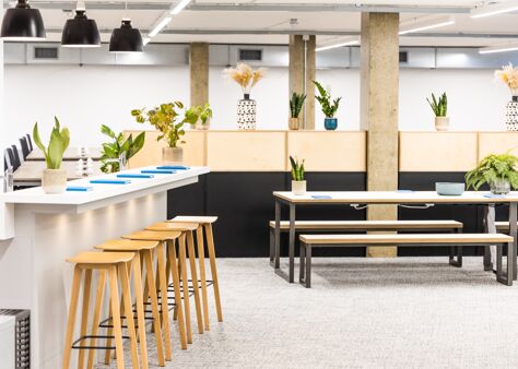 Office Space 120 Aldersgate Street - Image 7